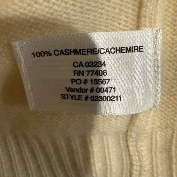 Club Monaco Cream Turtleneck Cashmere Sweater - Picture 5 of 5